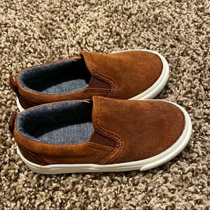 Old navy slip on toddler shoes 6c
